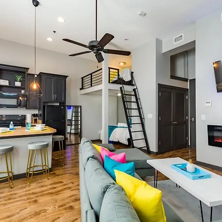 Old West Studio Lofts West Tampa